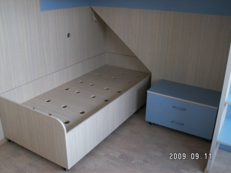 Jaunuolio lovų gamyba Panevėžyje