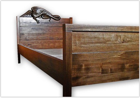 Klasikinės medinės lovos Klaipėdoje